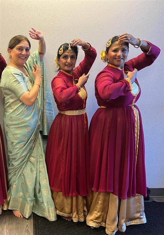 Sapna Adhikari with Guru Akhila Rao